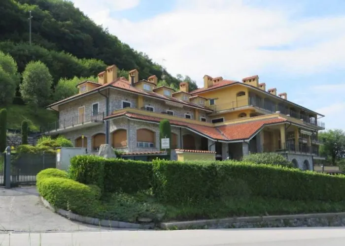 Il Balcone Sul דירה Magreglio